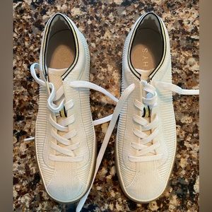 Rothy’s The Lace Up Sneaker